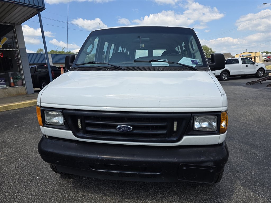 2006 Ford E-350 - $6,995