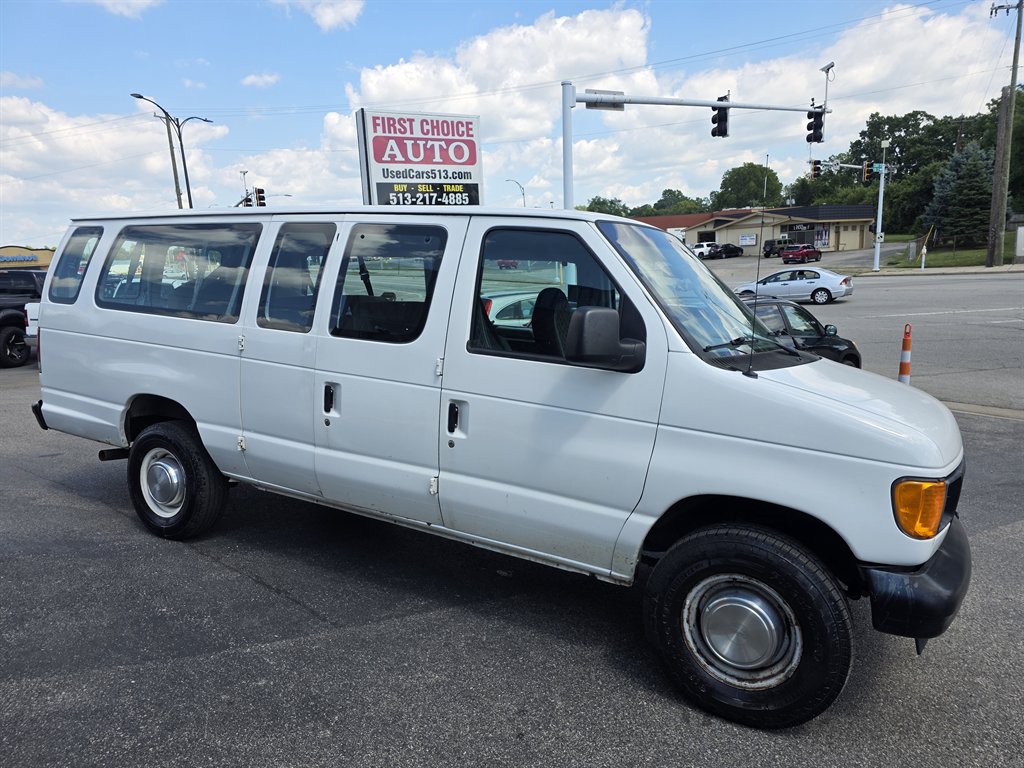 2006 Ford E-350 - $6,995