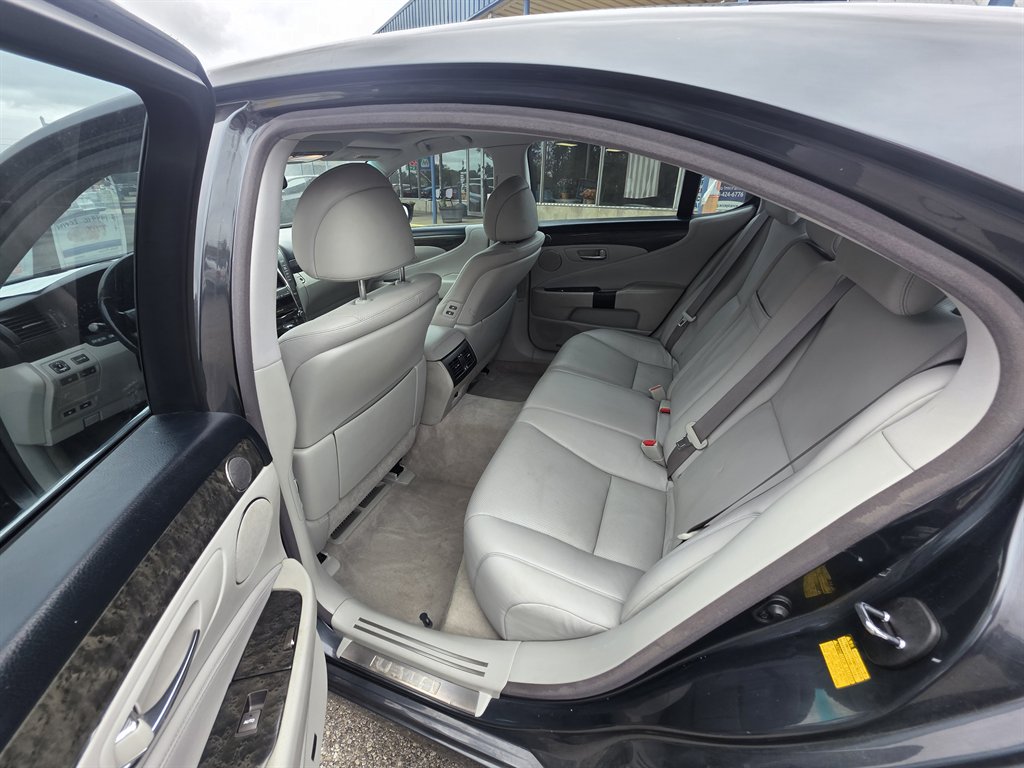 2007 Lexus LS - $9,995
