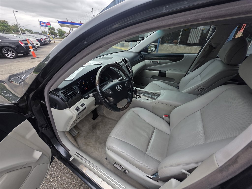 2007 Lexus LS - $9,995