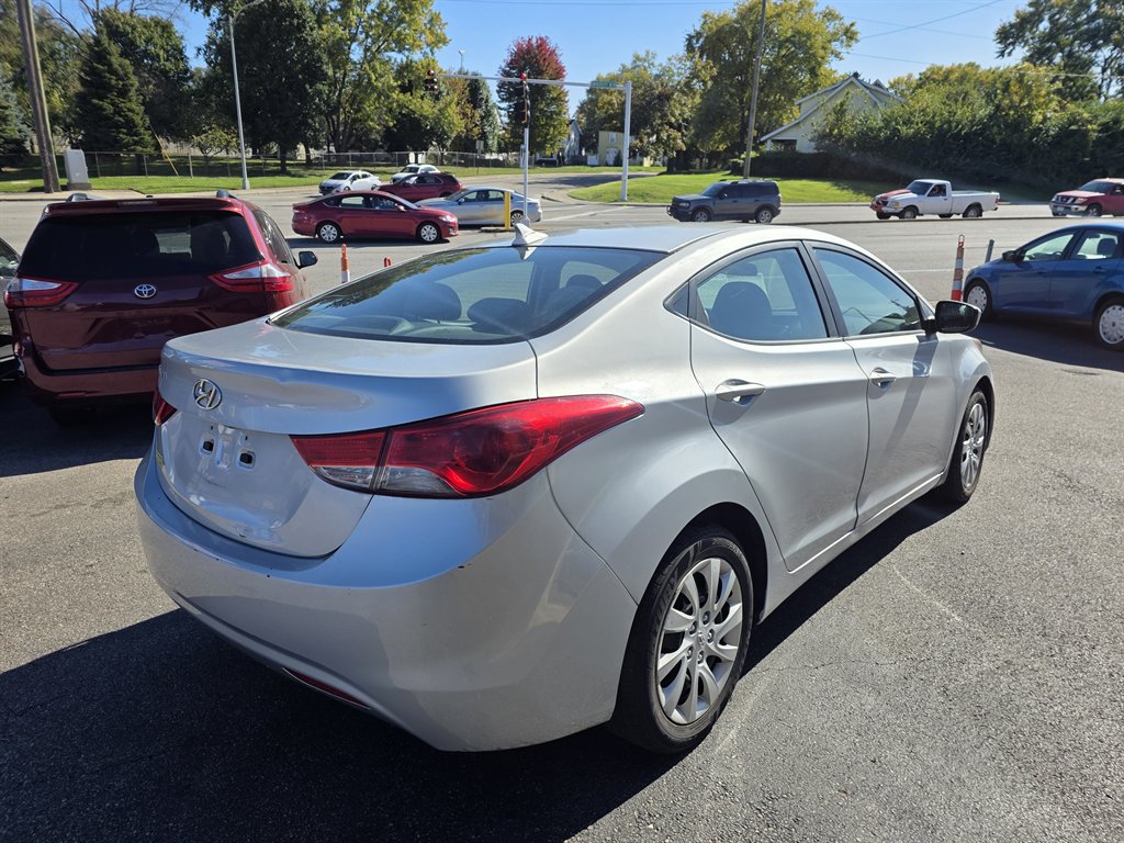2012 Hyundai Elantra - $6,995