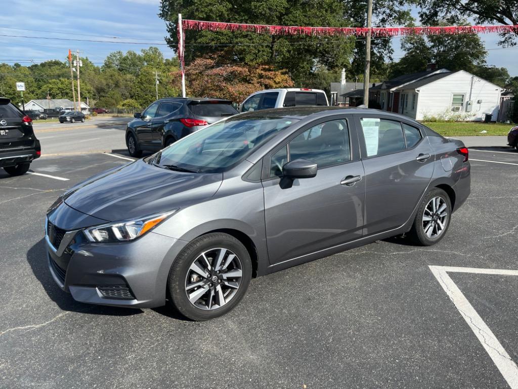 2021 Nissan Versa SV photo