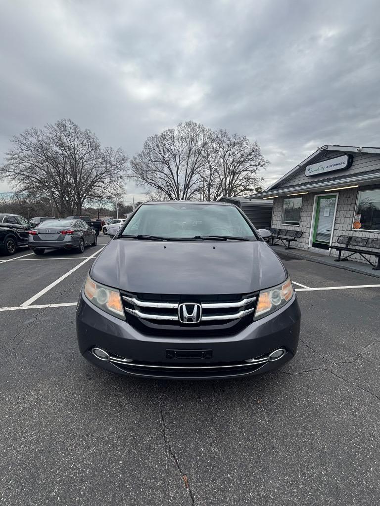 2017 Honda Odyssey Touring Elite photo