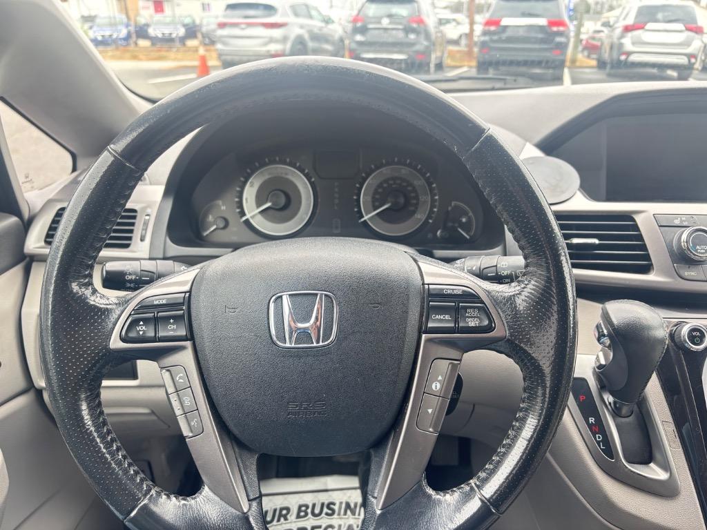 2017 Honda Odyssey Touring Elite photo
