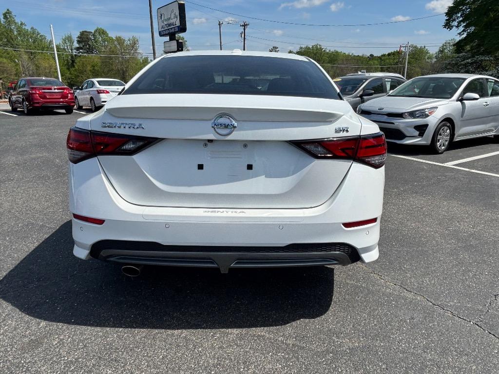 2021 Nissan Sentra SR photo