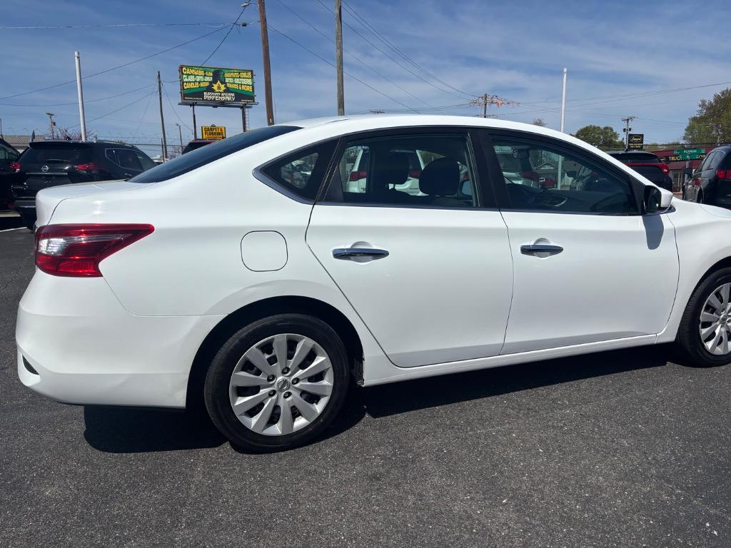 2018 Nissan Sentra S photo