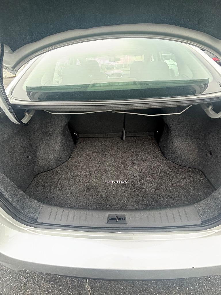 2019 Nissan Sentra SV photo