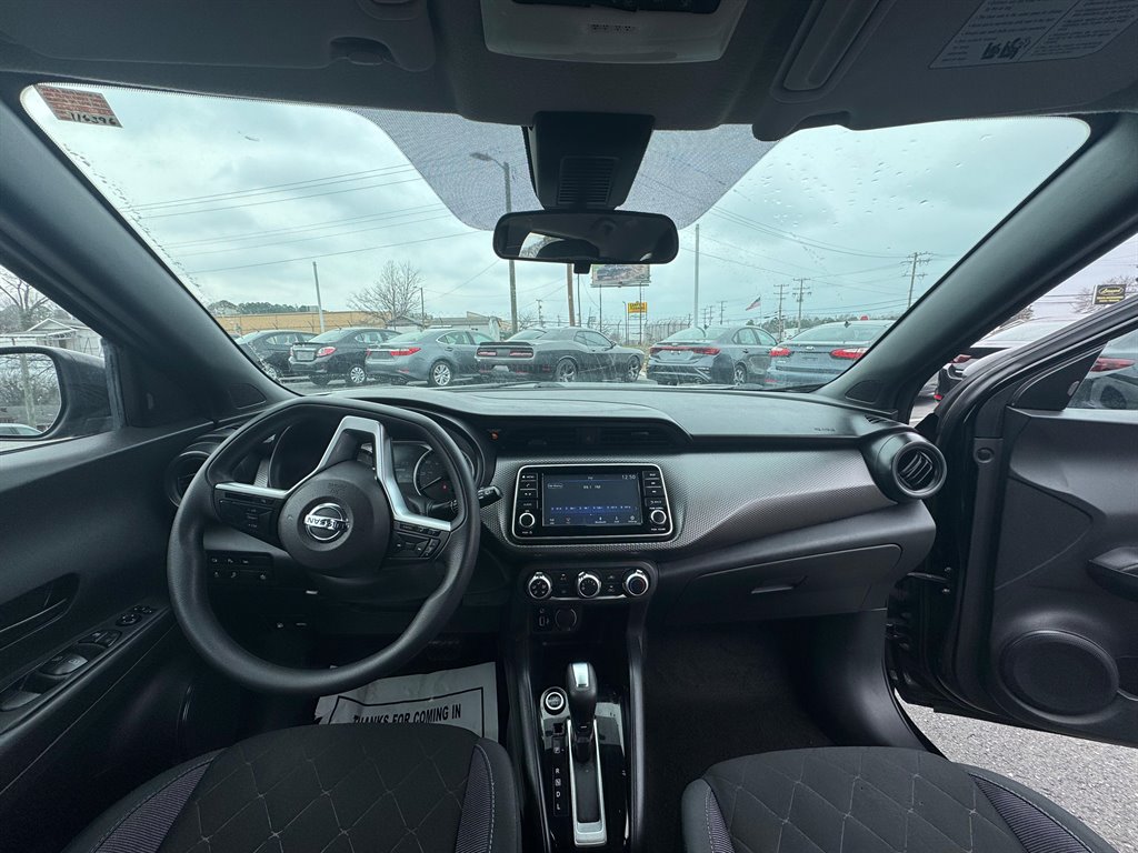 2020 Nissan Kicks - $10,600