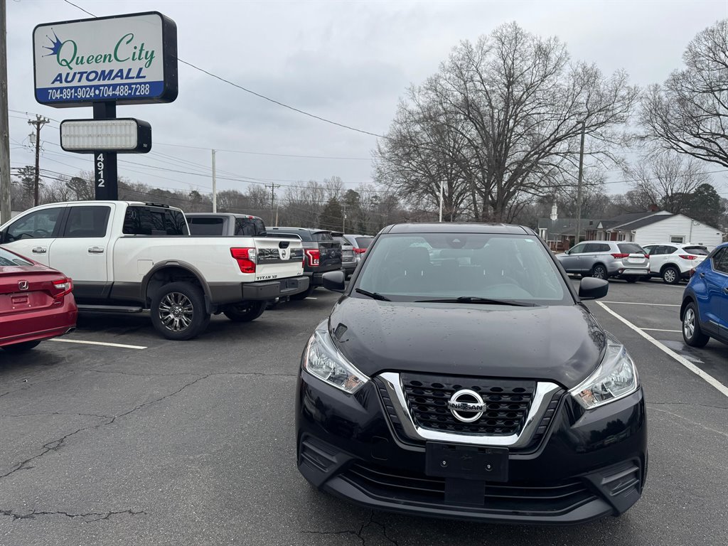 2020 Nissan Kicks - $10,600