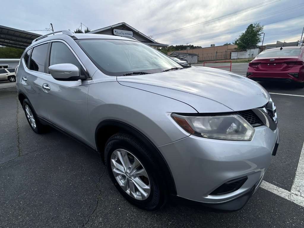 2015 Nissan Rogue - $9,900