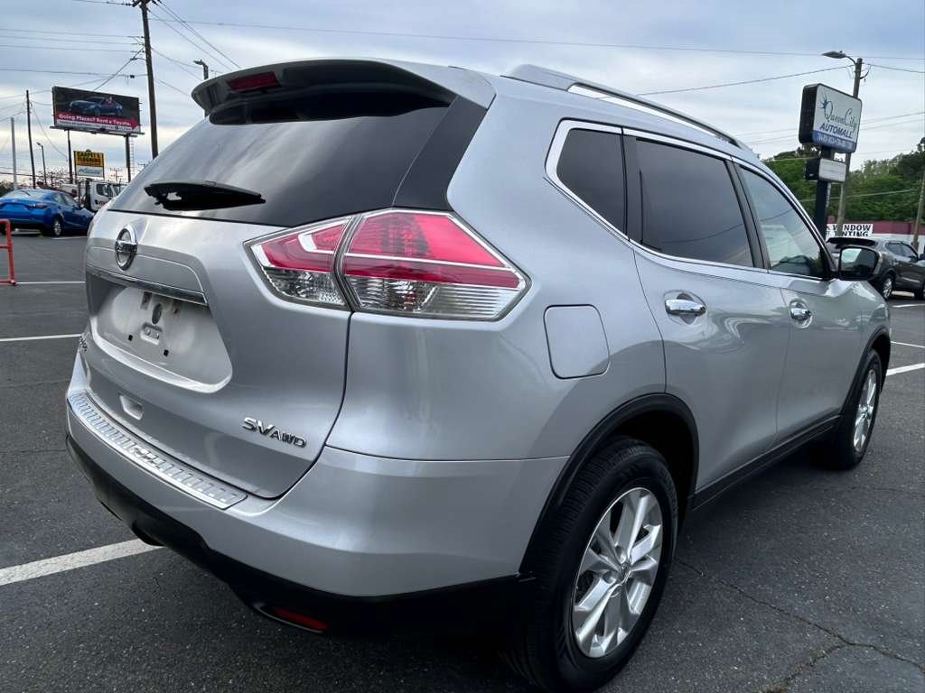 2015 Nissan Rogue - $9,900