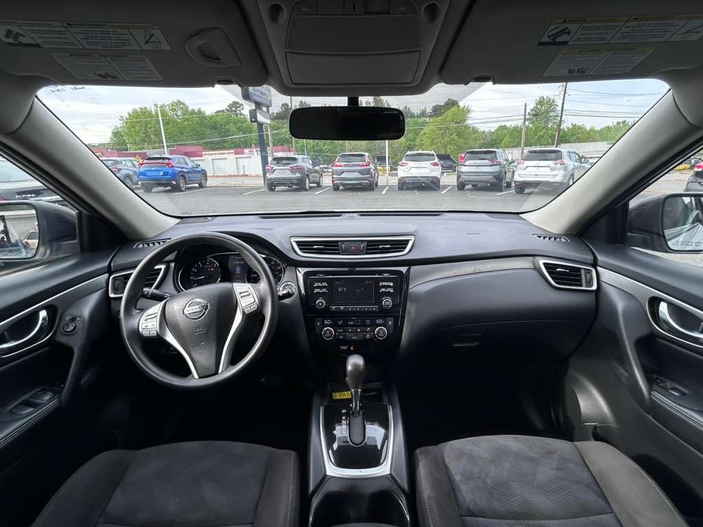 2015 Nissan Rogue - $9,900