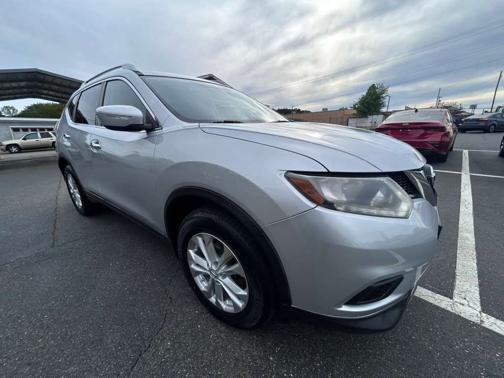 2015 Nissan Rogue - $9,900