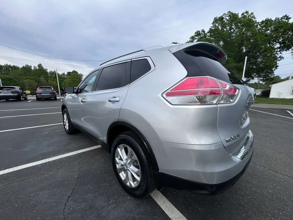 2015 Nissan Rogue - $9,900