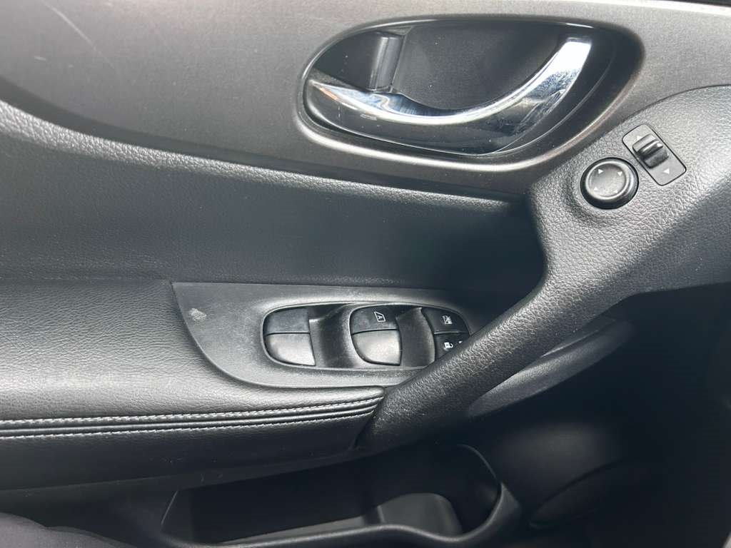 2015 Nissan Rogue - $9,900