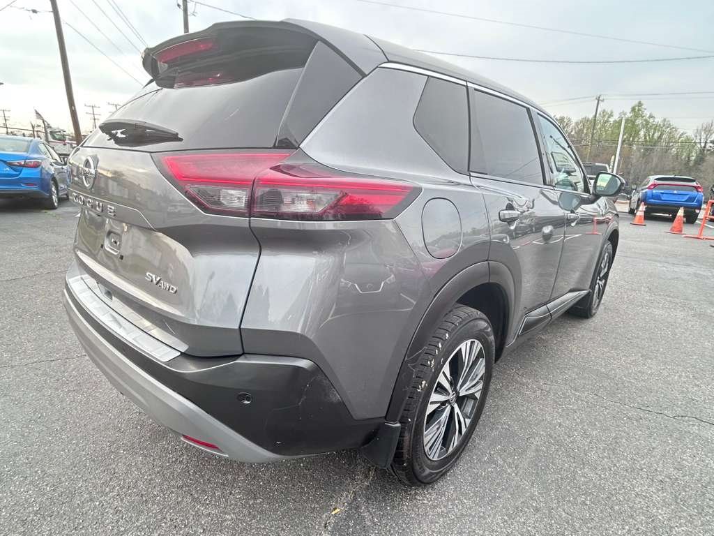 2021 Nissan Rogue - $18,300