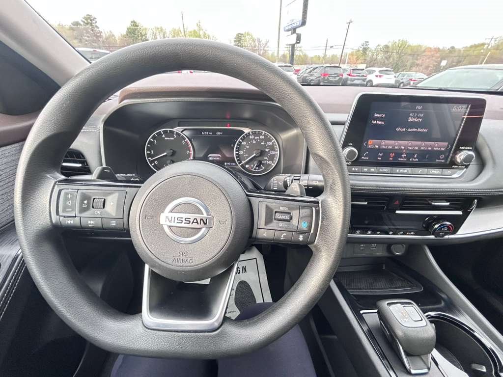 2021 Nissan Rogue - $18,300