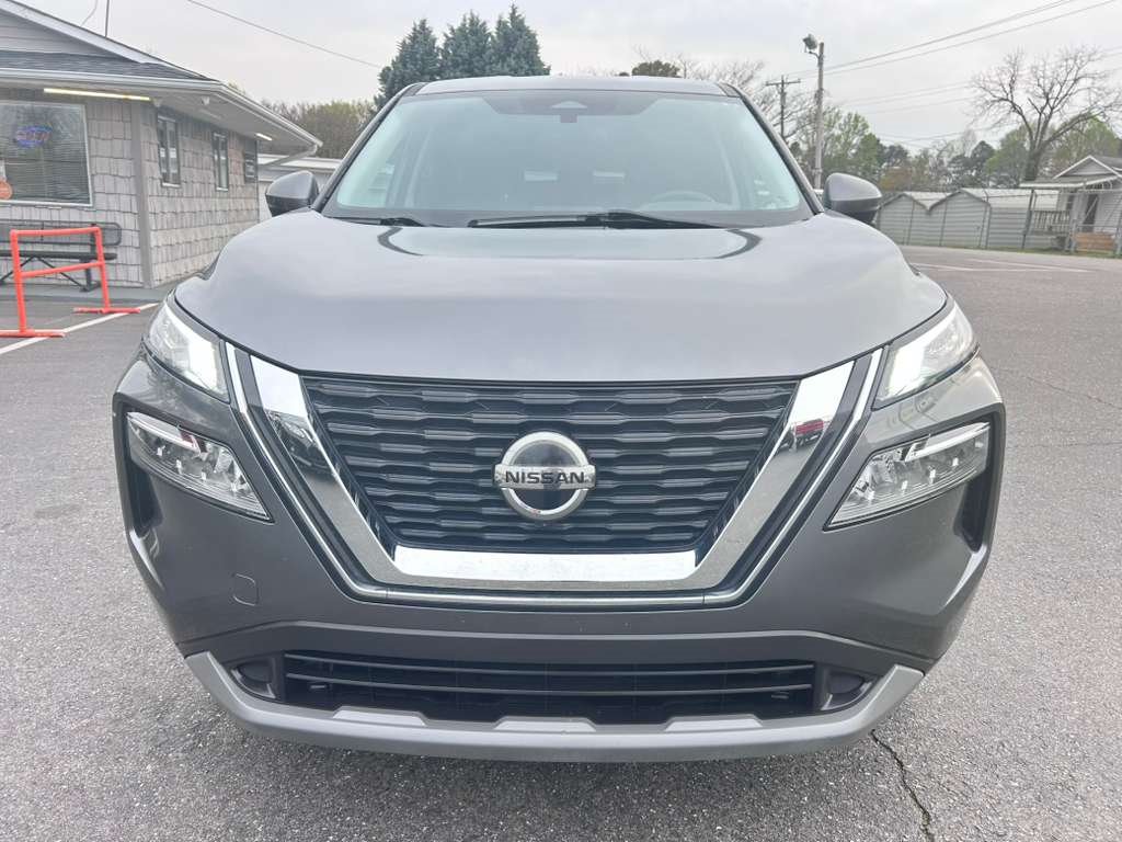 2021 Nissan Rogue - $18,300