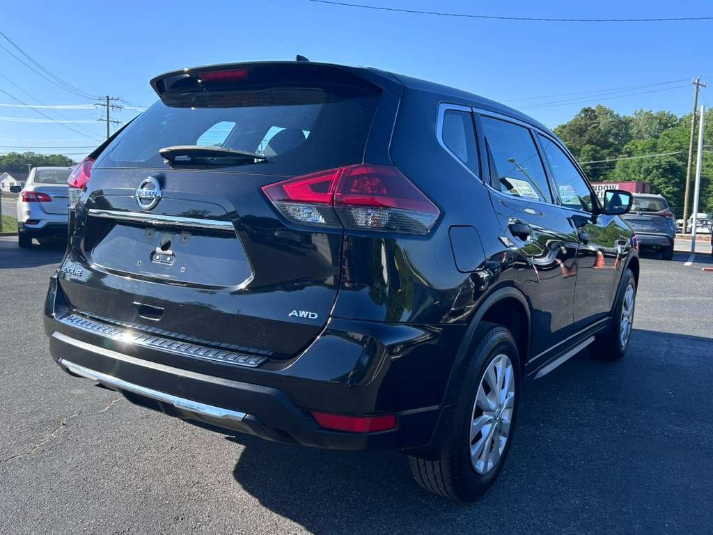 2018 Nissan Rogue - $11,600