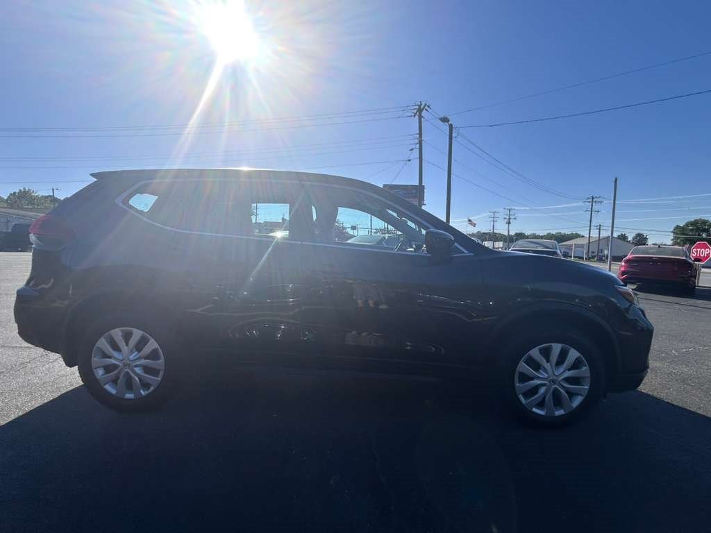 2018 Nissan Rogue - $11,600