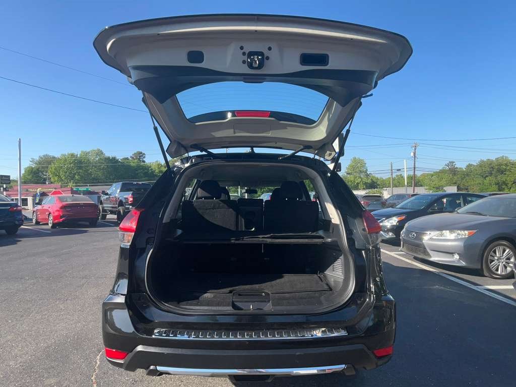 2018 Nissan Rogue - $11,600