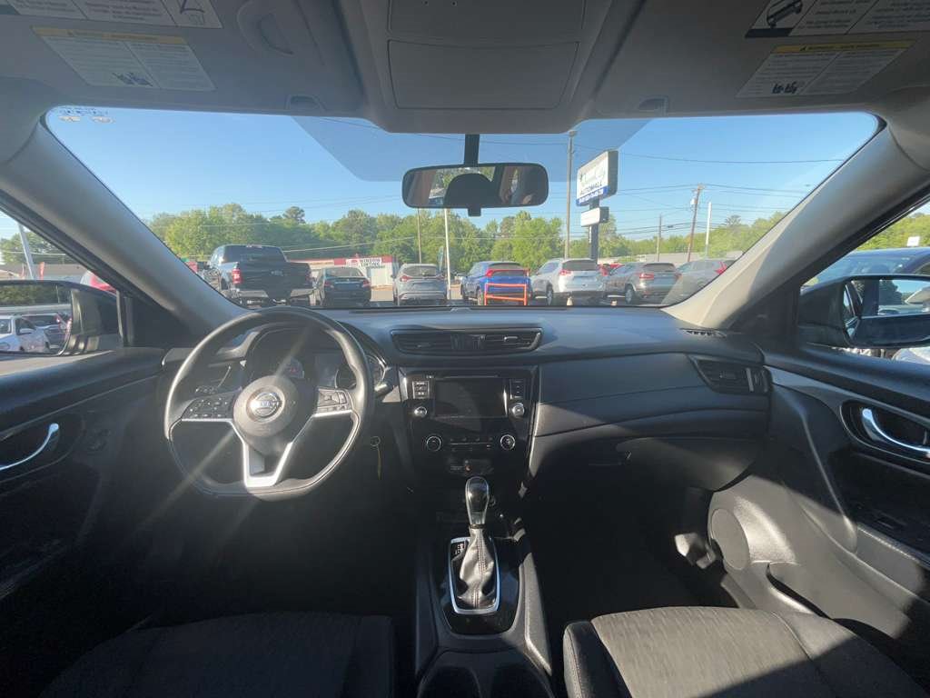 2018 Nissan Rogue - $11,600