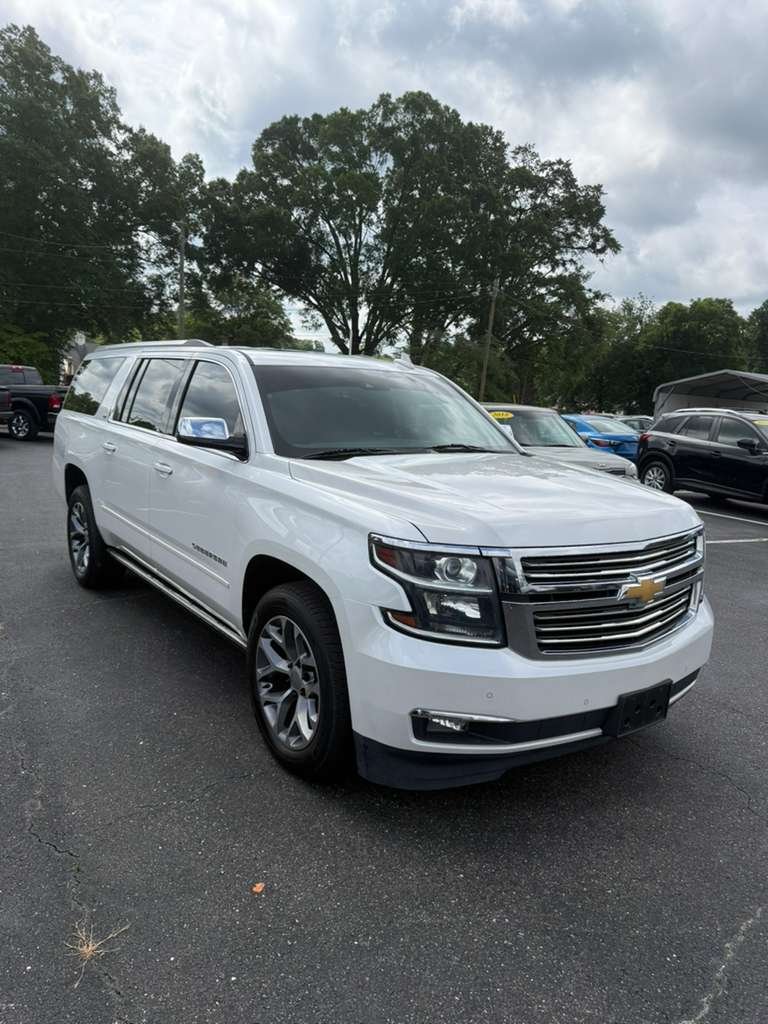 2016 Chevrolet Suburban - $21,900