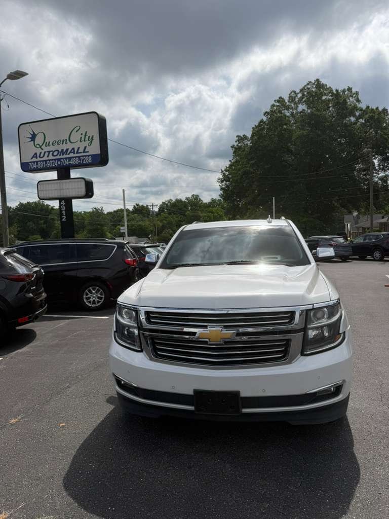 2016 Chevrolet Suburban - $21,900