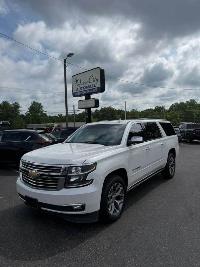 2016 Chevrolet Suburban - $21,900
