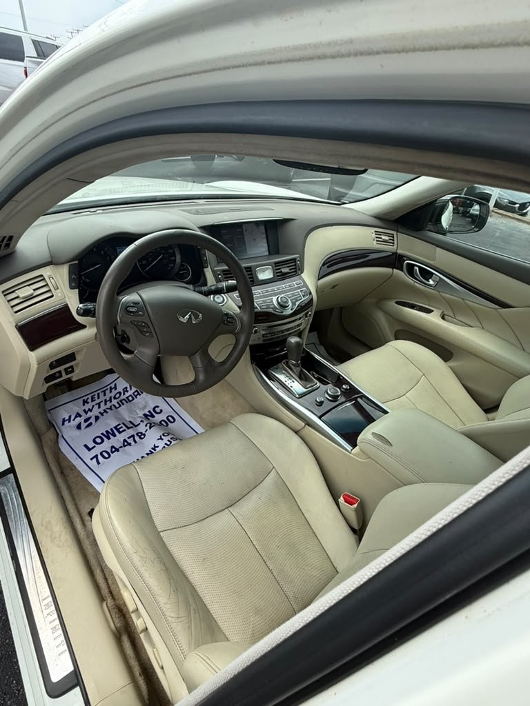 2019 INFINITI Q70 - $18,900