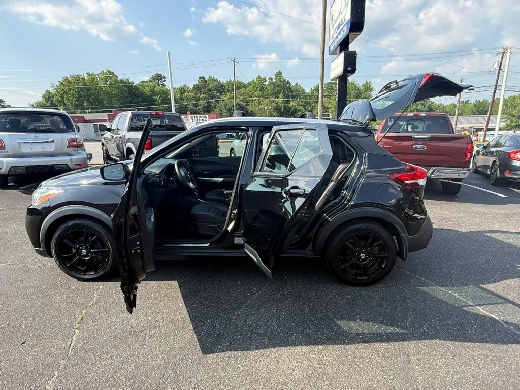 2020 Nissan Kicks - $16,500