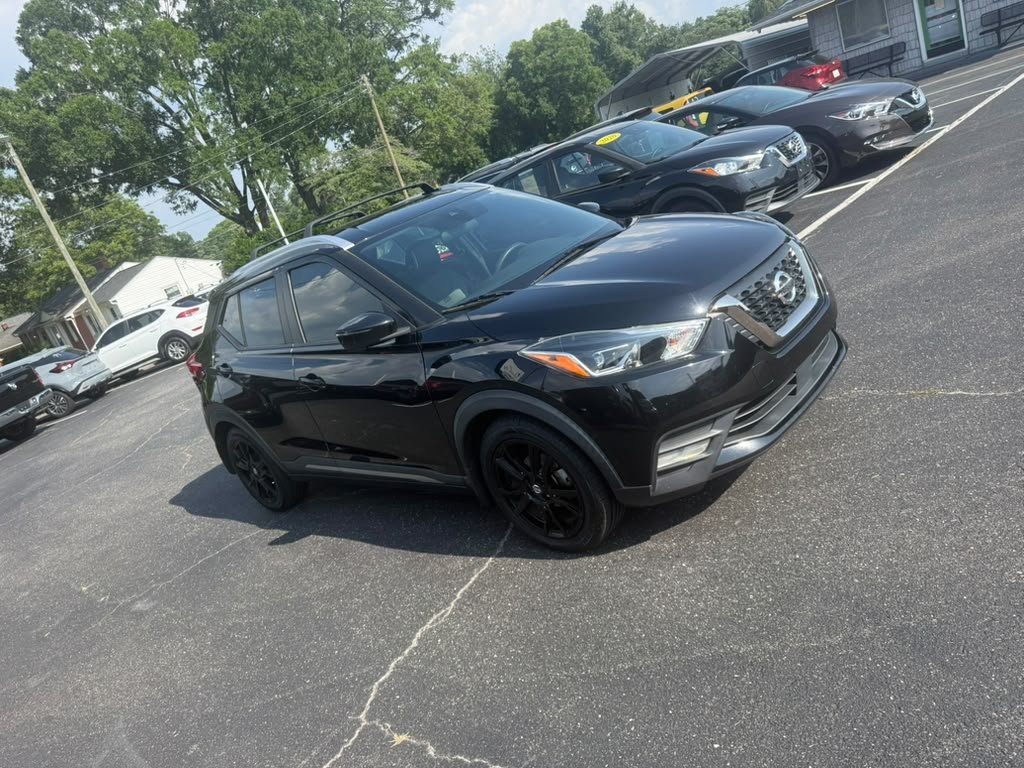 2020 Nissan Kicks - $16,500