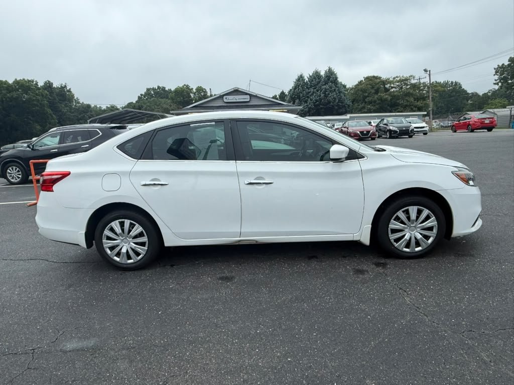 2019 Nissan Sentra - $9,500