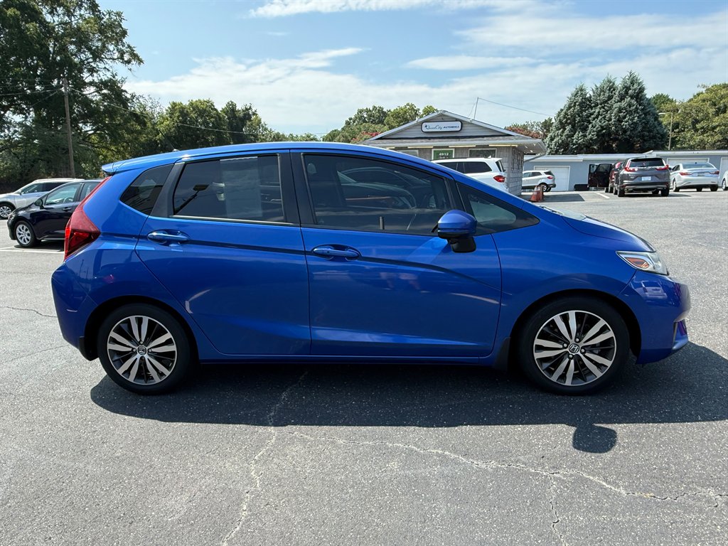 2015 Honda Fit - $8,900