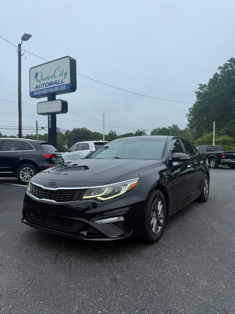 2020 Kia Optima - $10,900