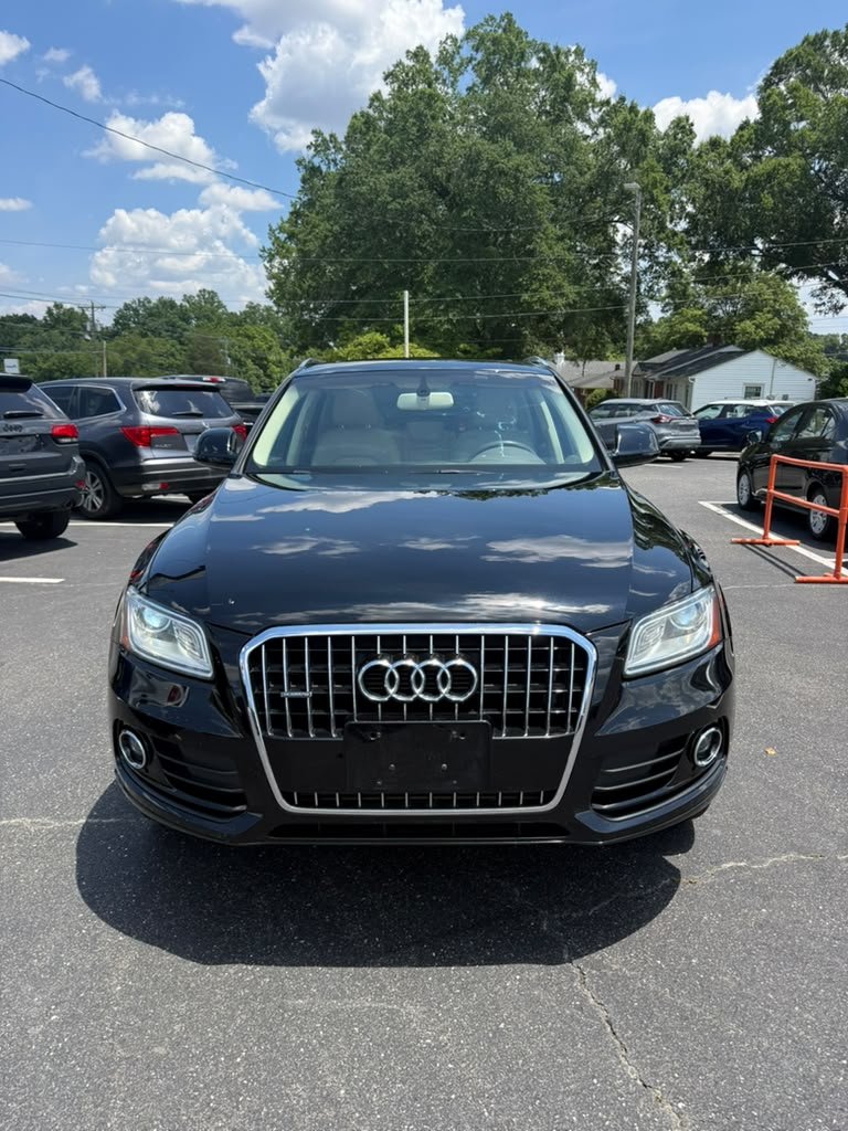 2016 Audi Q5 - $10,900