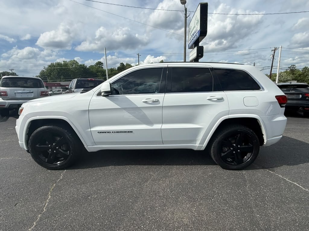2015 Jeep Cherokee - $11,500