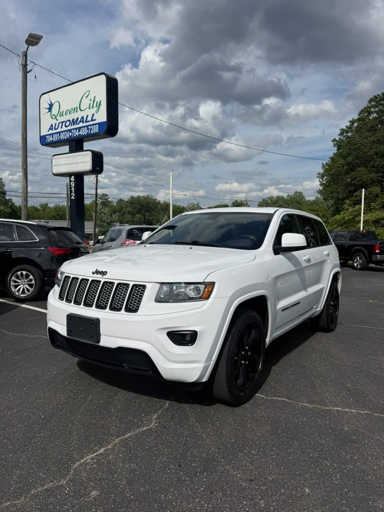 2015 Jeep Cherokee - $11,500