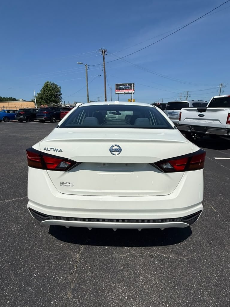 2020 Nissan Altima - $14,900