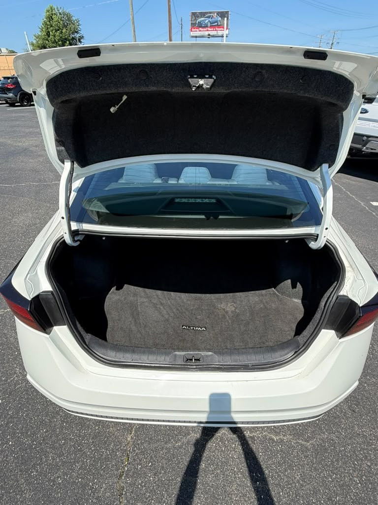 2020 Nissan Altima - $14,900