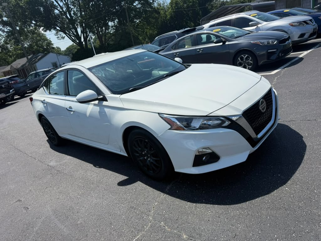 2020 Nissan Altima - $14,900