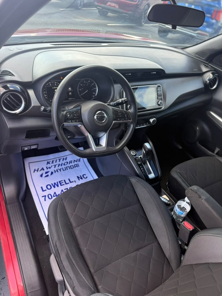 2020 Nissan Kicks - $11,500