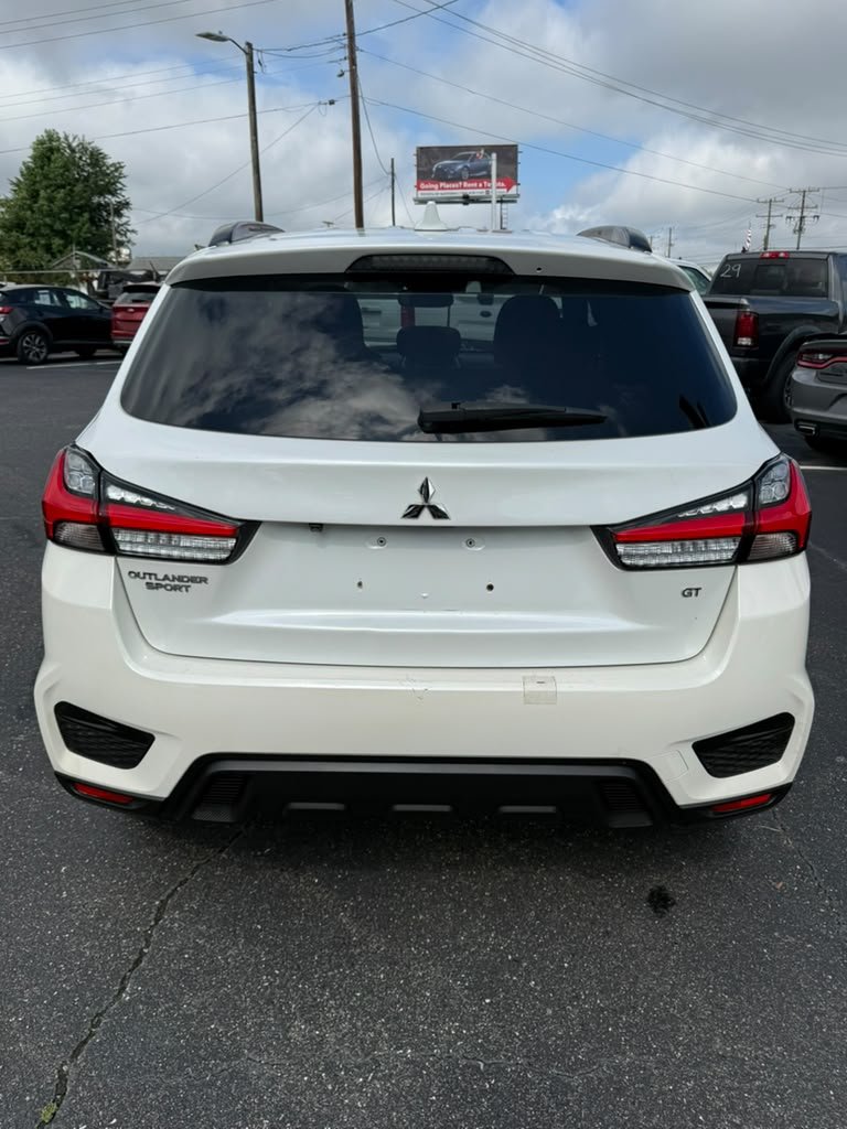 2021 Mitsubishi Outlander - $14,500