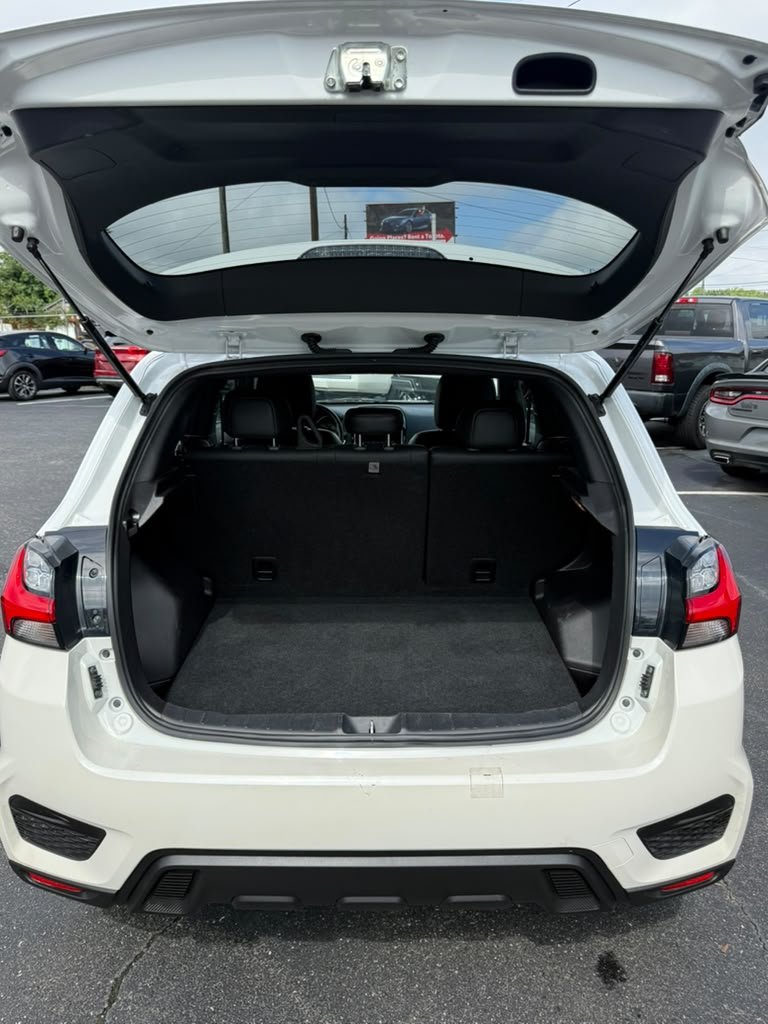 2021 Mitsubishi Outlander - $14,500