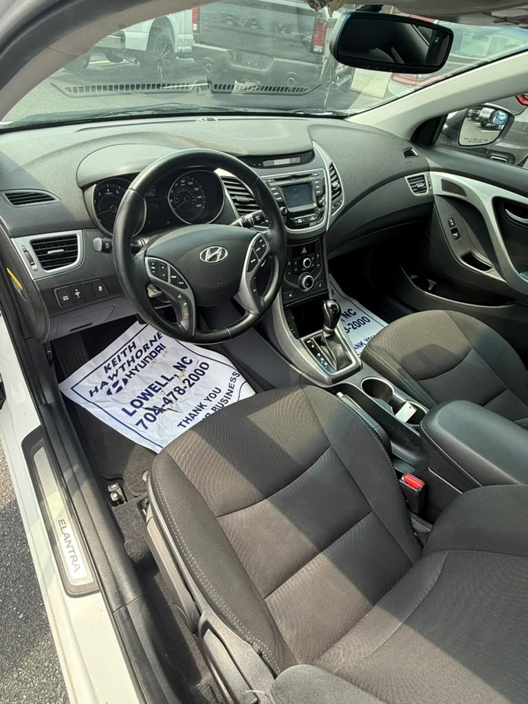 2016 Hyundai Elantra - $9,300