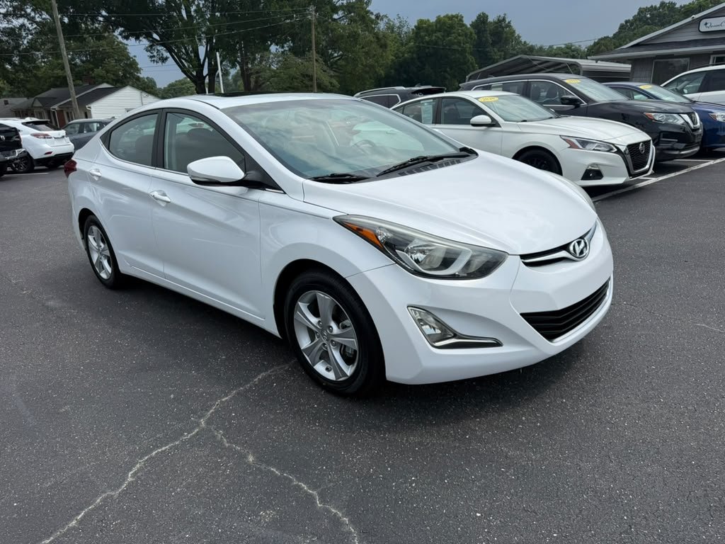 2016 Hyundai Elantra - $9,300