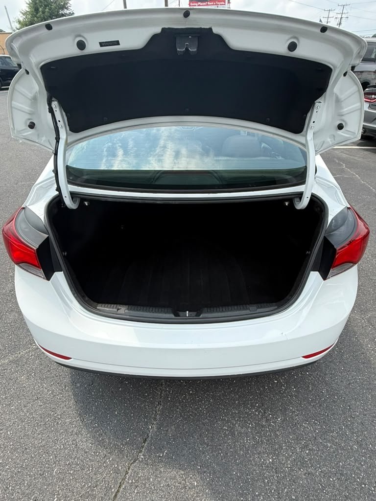 2016 Hyundai Elantra - $9,300