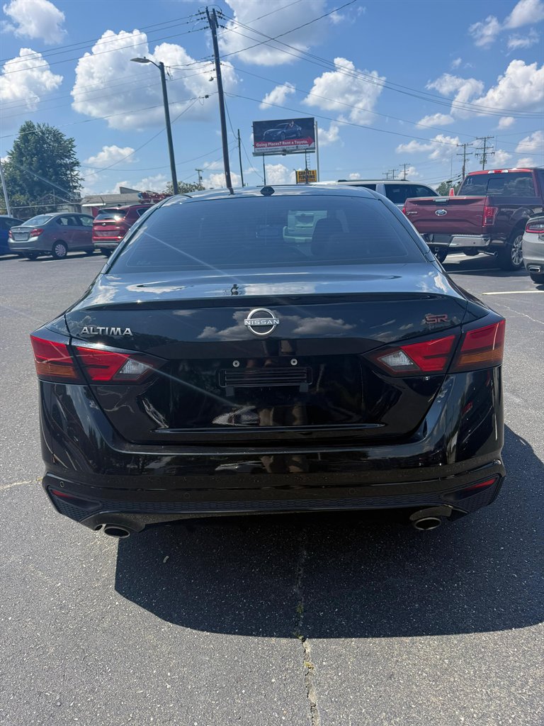 2024 Nissan Altima - $17,900