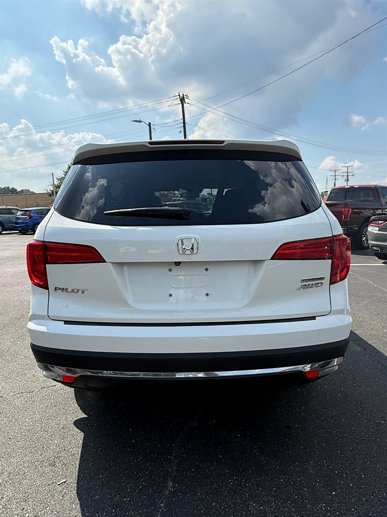 2018 Honda Pilot - $16,900