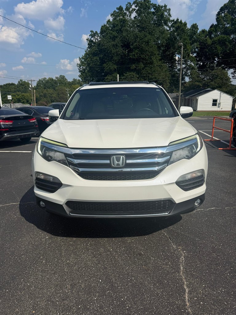 2018 Honda Pilot - $16,900